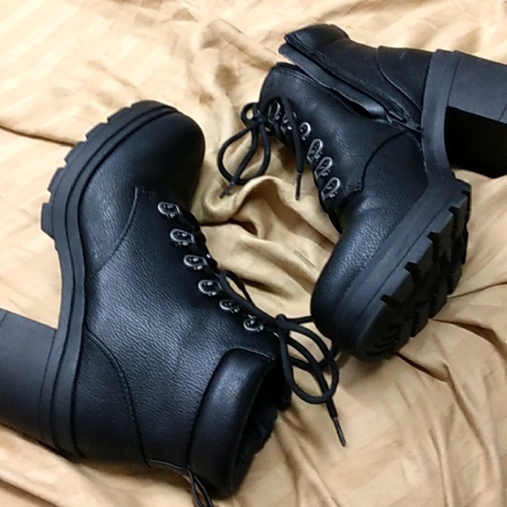No Boundaries Boots